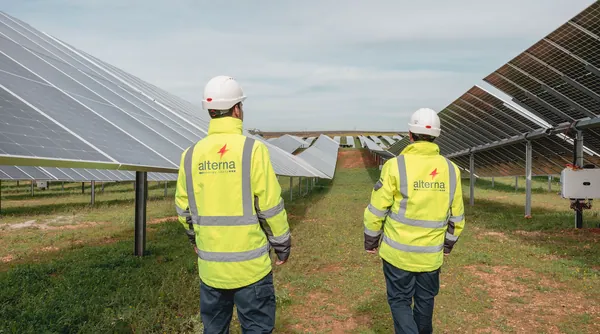 Fotograma de «Alterna Energia · Vídeo corporatiu»